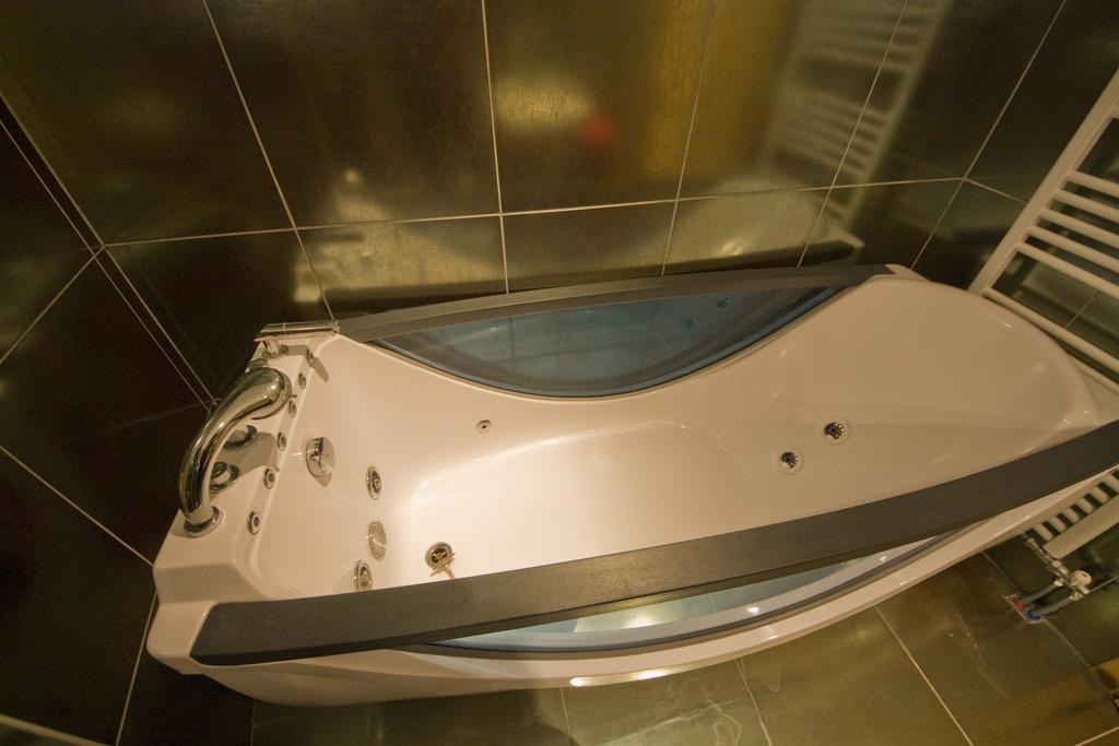 Onar Guesthouse Agios Athanasios  Bagian luar foto