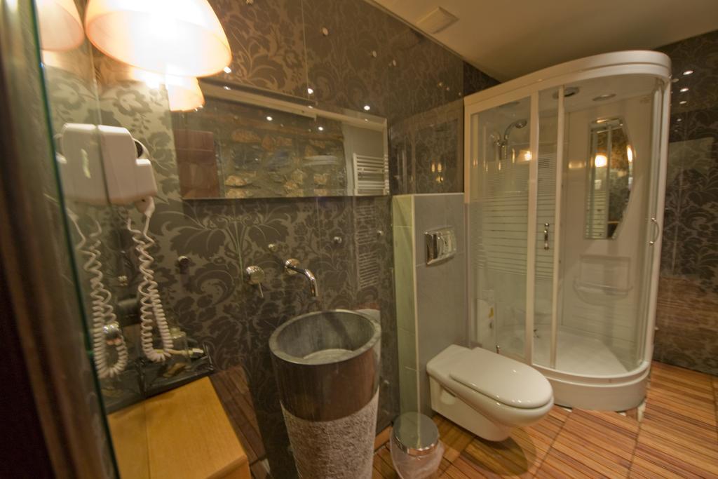 Onar Guesthouse Agios Athanasios  Bagian luar foto