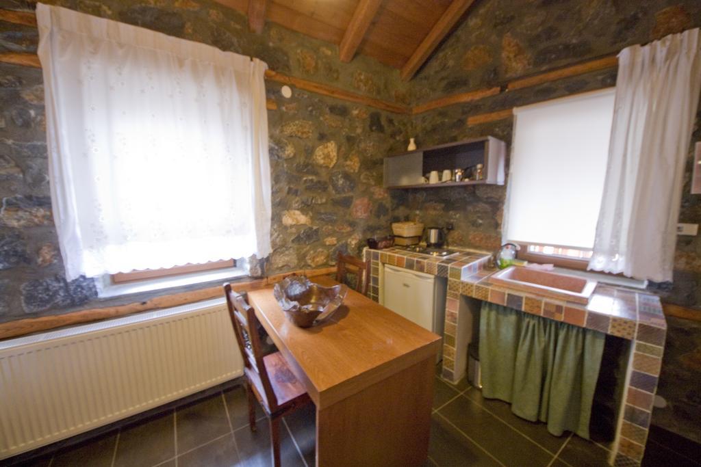 Onar Guesthouse Agios Athanasios  Bagian luar foto